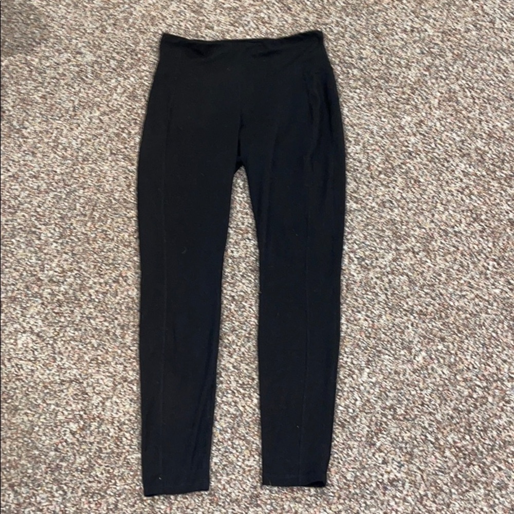 Black Yoga pants fitted